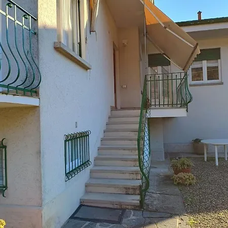 Casa Tina شقة فيربانيا